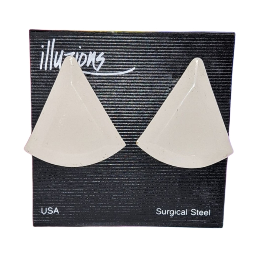 N4S Illusions. Beige Color Pierced Earrings
